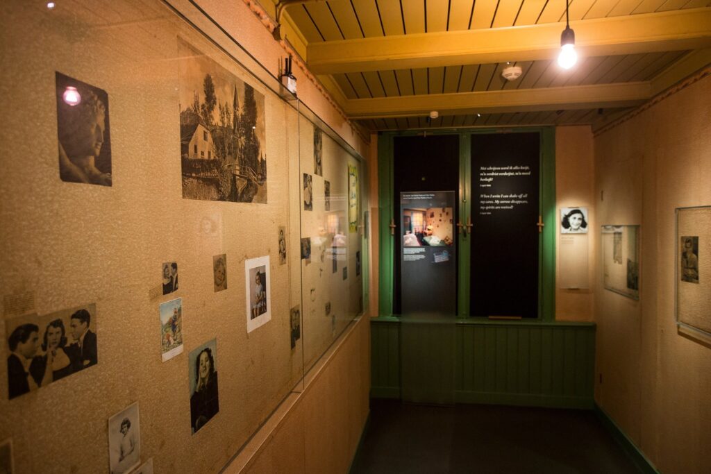 Visiting the Anne Frank House in Amsterdam Visiting the Anne Frank House in Amsterdam